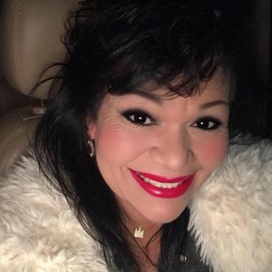 Meet your Posher, Denise